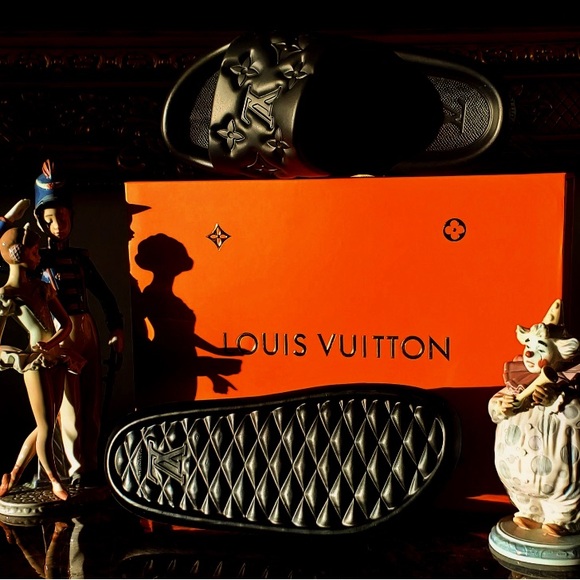 Louis Vuitton LV Waterfront Black Monogram Jacquard Embossed Mule Slides Sandals - Picture 4 of 11